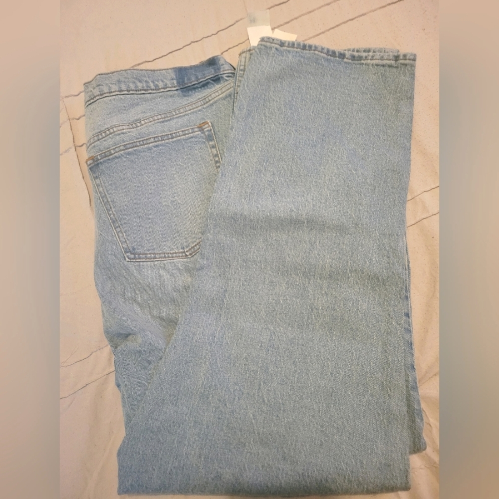 Abercrombie & Fitch Midrise "The 90's Straight" Curve Love